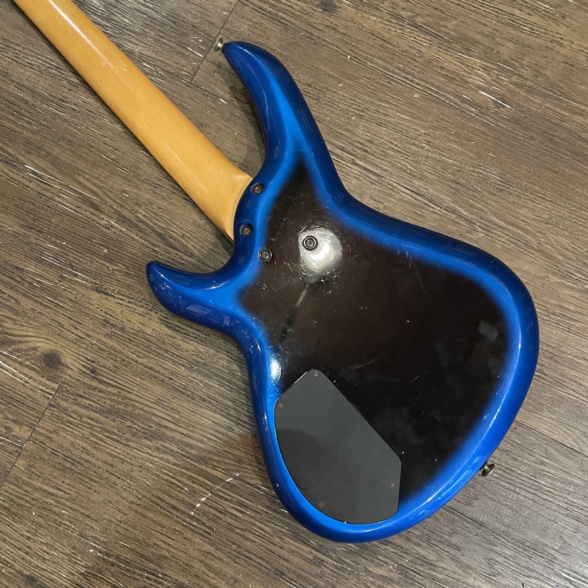 Aria Pro II Avante series AVB-50 Electric Bass（中古/送料