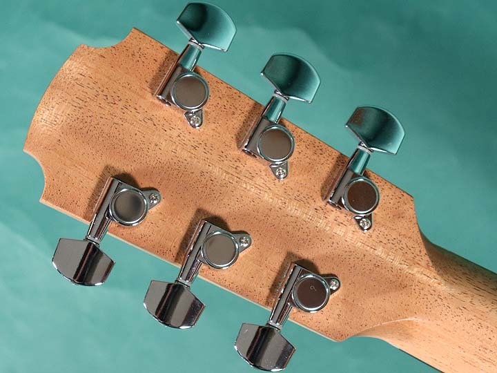 Sheeran by Lowden W03 アコースティックギター The W03 guitar | W-Series | Sheeran by Lowden — Sheeran Guitars