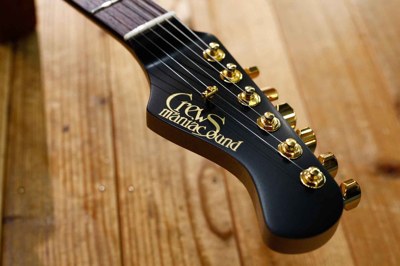 ギター Crews Maniac Sound VEGAS V2 エレキギター】Crews maniac soundより、ジャズやブルージーで定評の