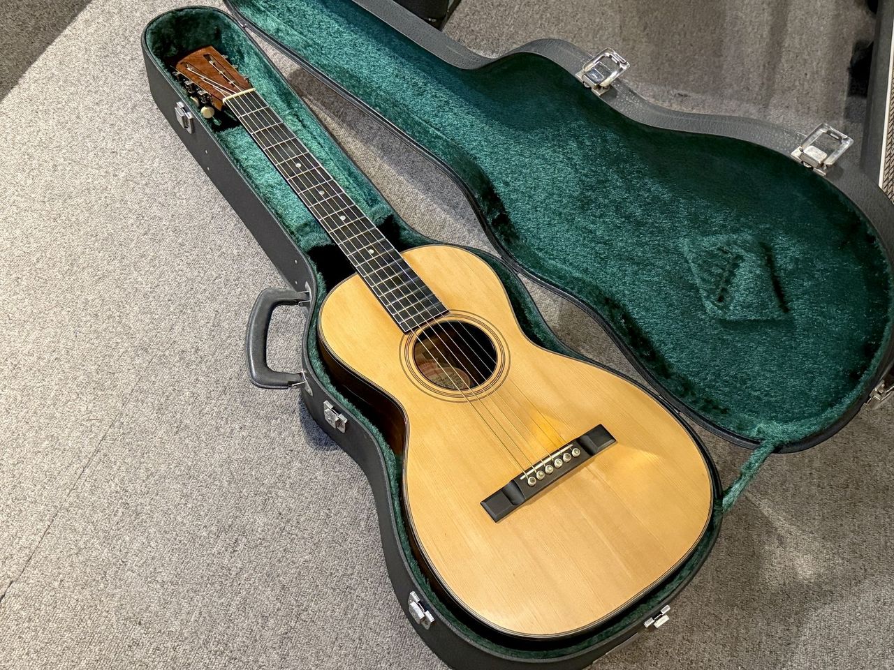 1124-135 アコースティックギター Washburn Style 1124（ビンテージ）【楽器検索デジマート】
