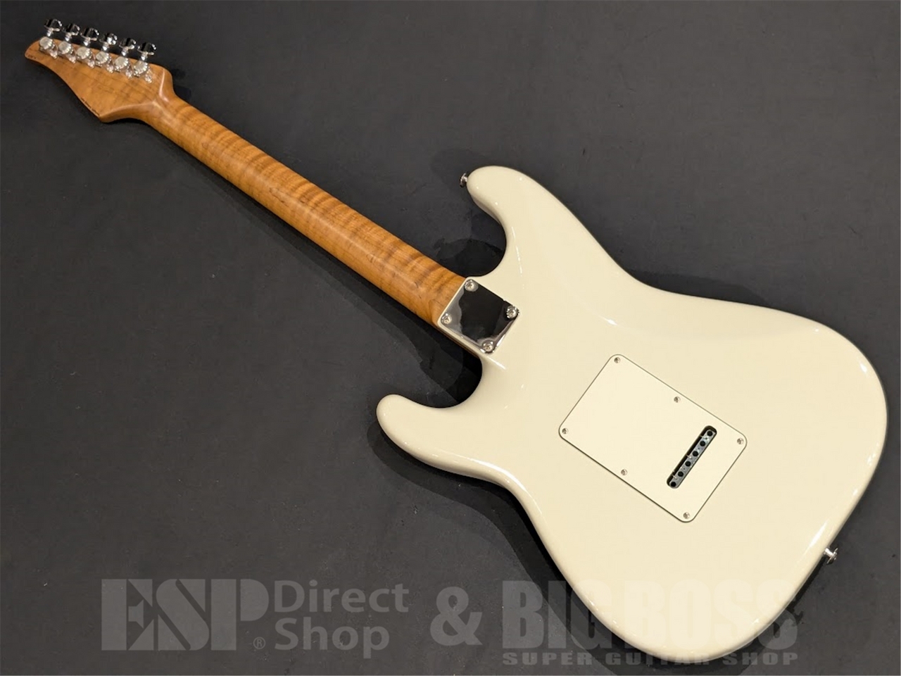 Suhr Standard Classic Roseted Flame Maple / Olympic White