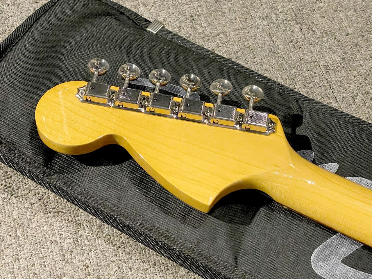 Fender Japan MG69-OCR（中古）【楽器検索デジマート】