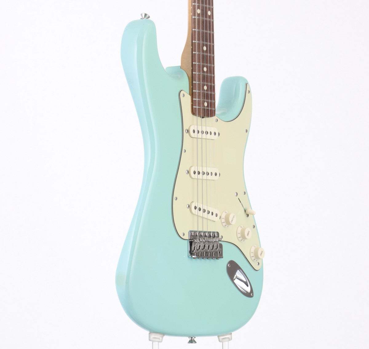 Fender American Vintage 62 Stratocaster Thin Lacquer Daphne Blue