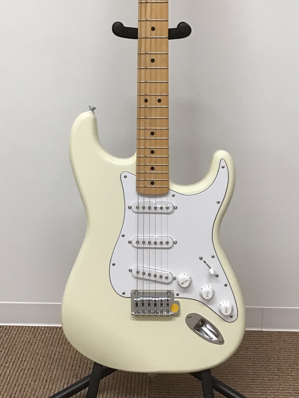 Fender Standard Stratocaster MN / Olympic White（新品/送料