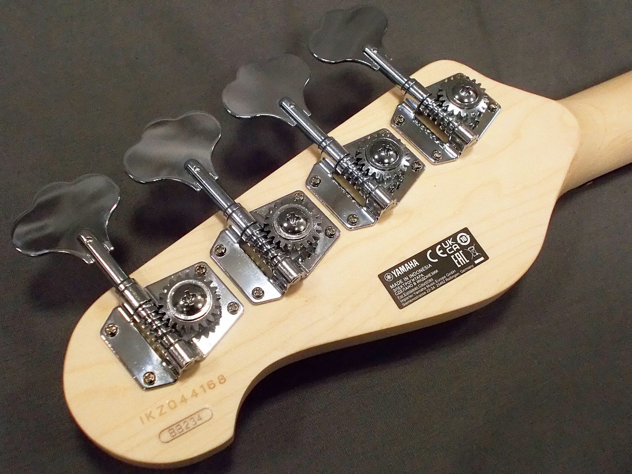 YAMAHA BB234 イエローナチュラルサテン(YNS)（新品）【楽器検索