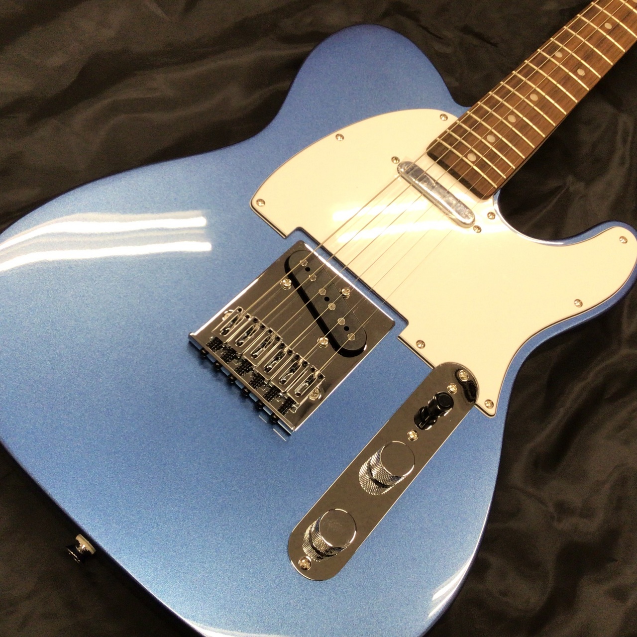 Squier by Fender Affinity Series® Telecaster® Lake Placid Blue