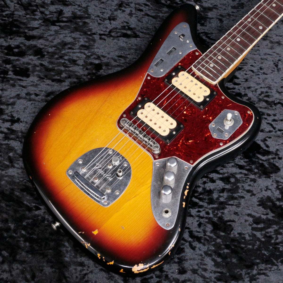 Fender Kurt Cobain Road Worn Jaguar 3-Color Sunburst 【新宿店