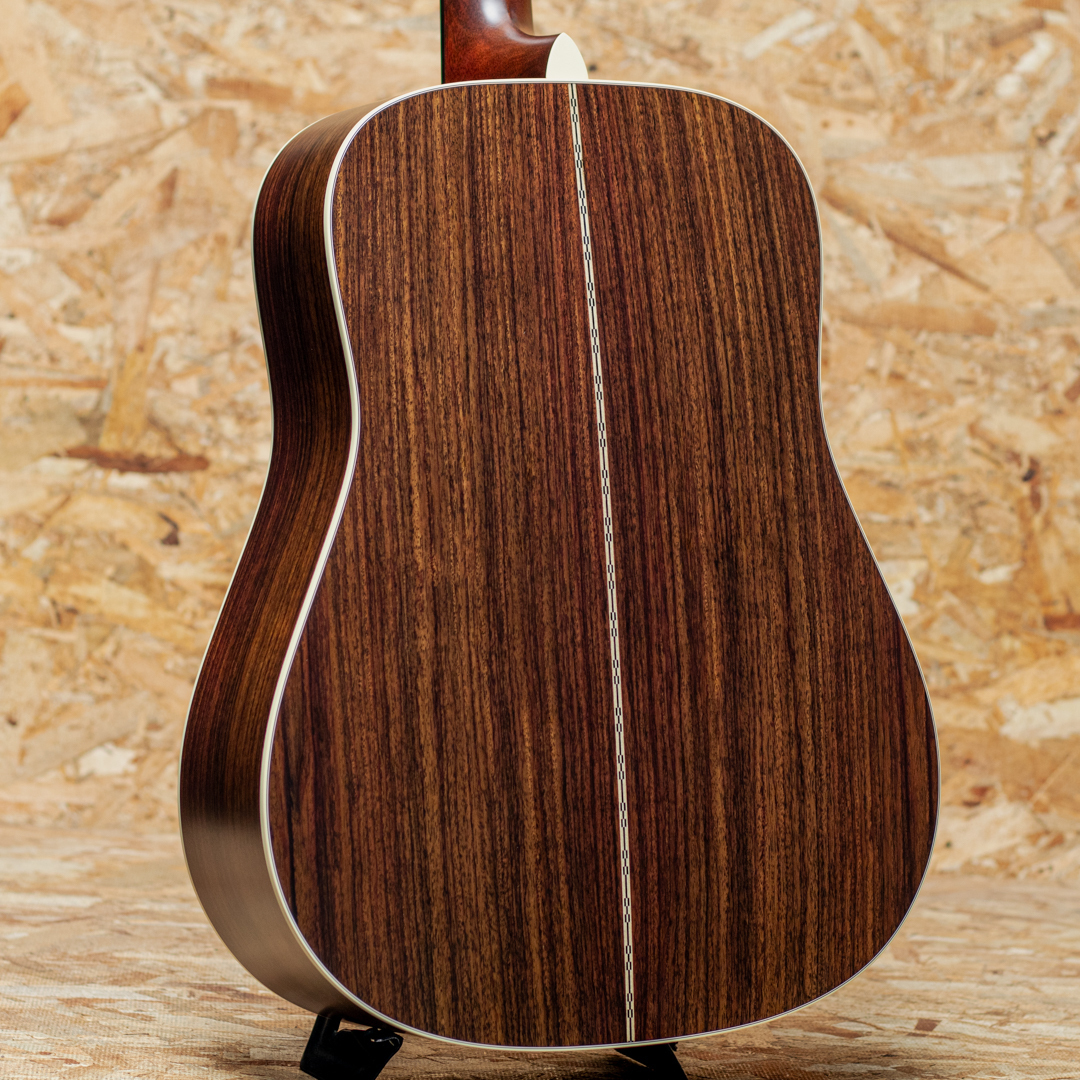 Martin D-28 Satin Amberburst（新品特価）【楽器検索デジマート】
