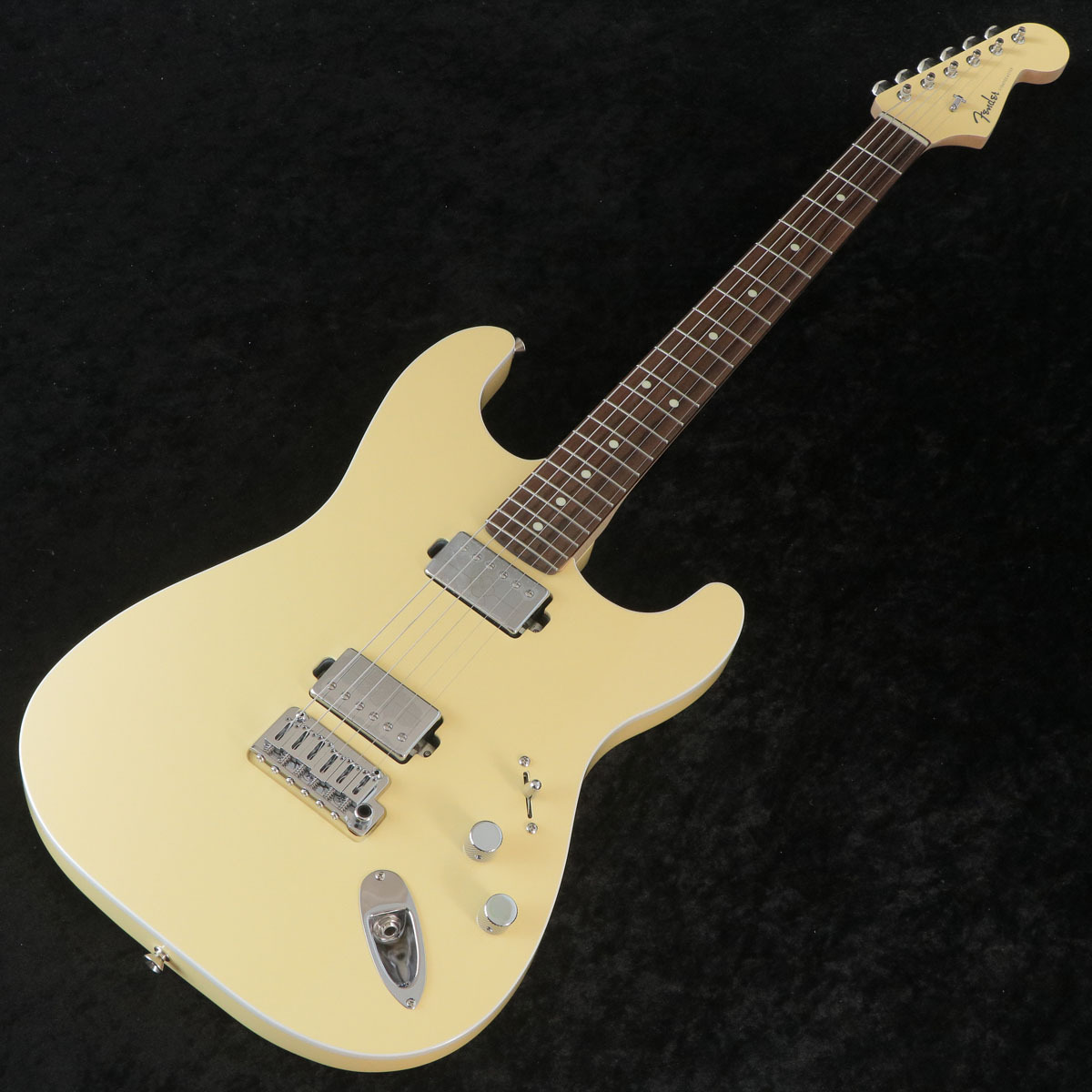 Fender Mami Stratocaster Omochi Rosewood Fingerboard Vintage White