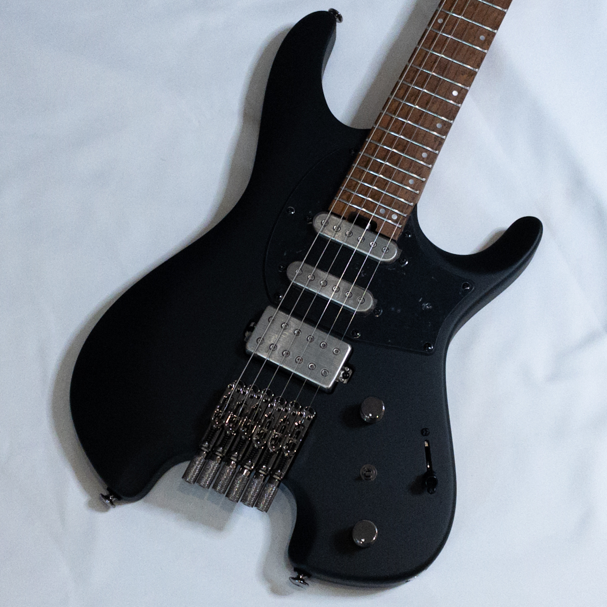Ibanez Q54 BKF 美品 ヘッドレスギター Ibanez アイバニーズ / Q54-BKF エレキギター ヘッドレスギター