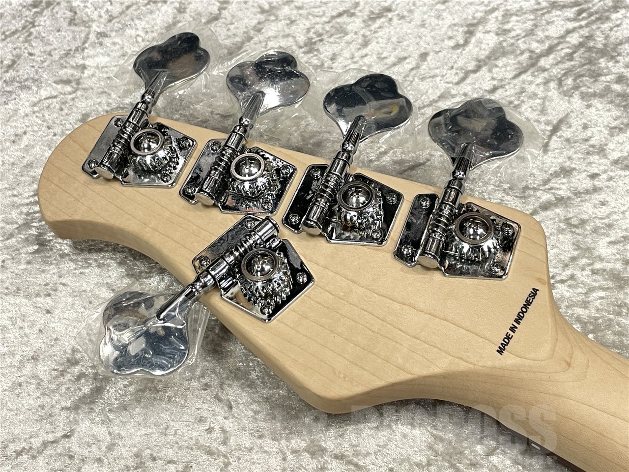 期間限定値下げ ミュージックマンの廉価SUBベース５弦 STERLING by Musicman STINGRAY RAY5 MG 5弦ベース初心者12点