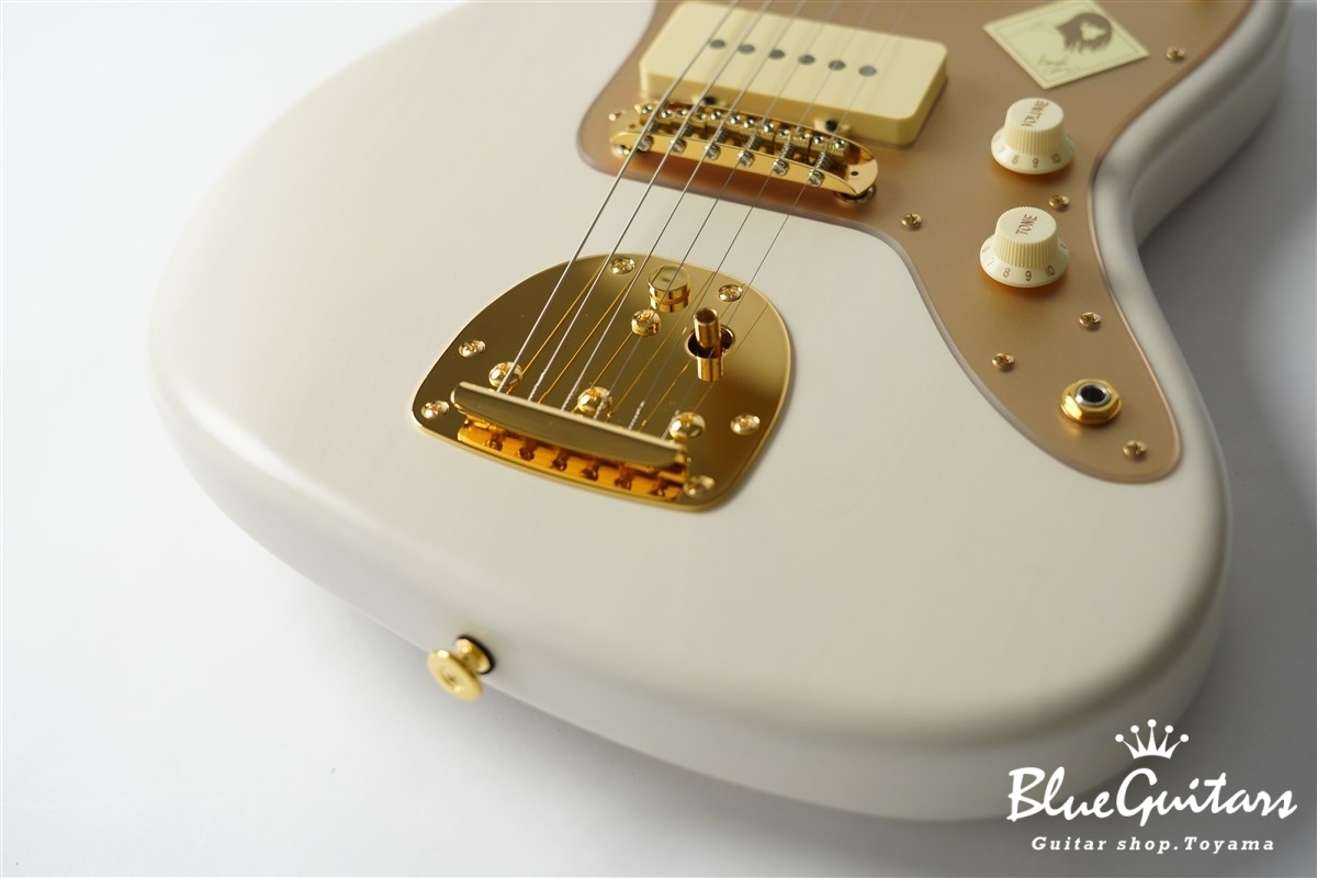 ギター Leqtique Maestoso Cloudy White Limited Leqtique Maestoso Cloudy White Limited [VL108]【神戸店在庫