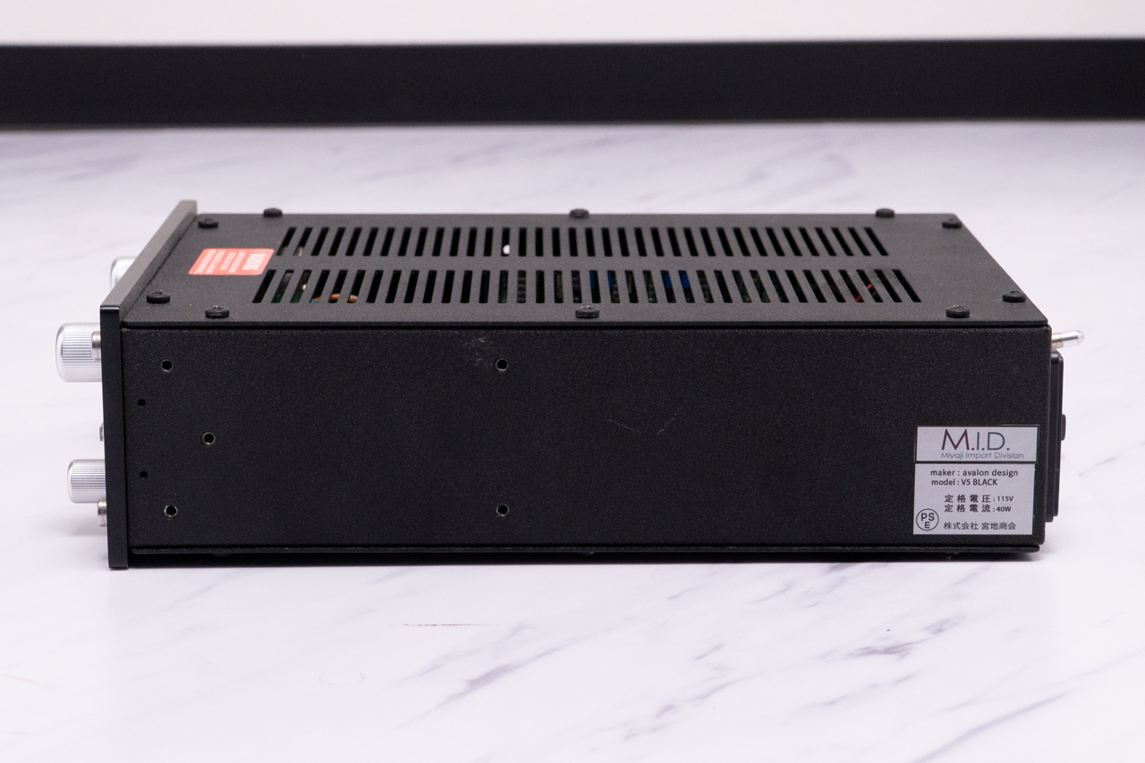 AVALON DESIGN V5 HIGH VOLTAGE DI-RE-PREAMPLIFIER Black【GIB