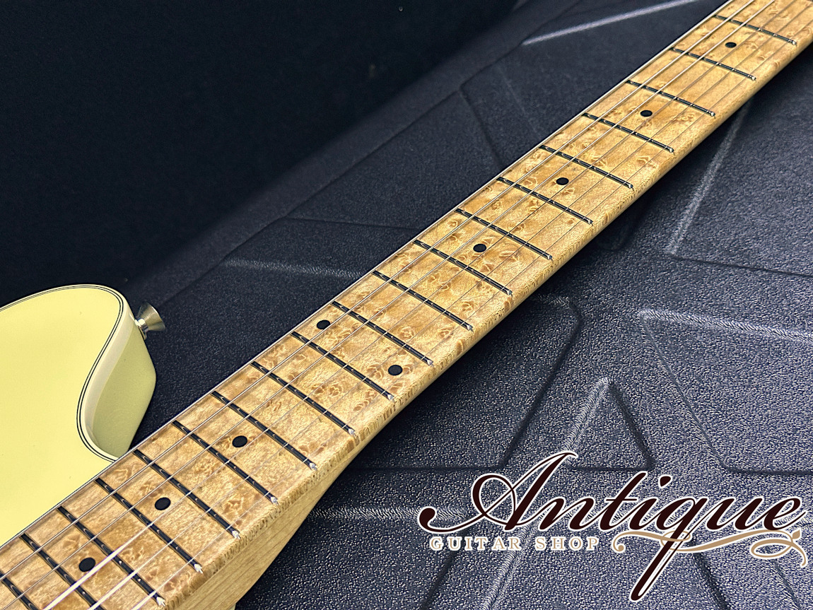 EVH Wolfgang USA 2011 Vintage White /Birdseye Maple FB FRT w/D