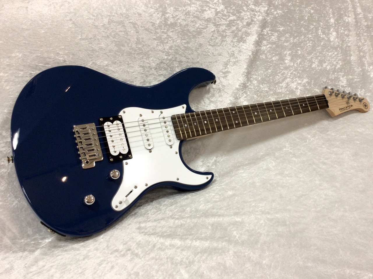 YAMAHA PACIFICA112V / UTB ユナイテッドブルー