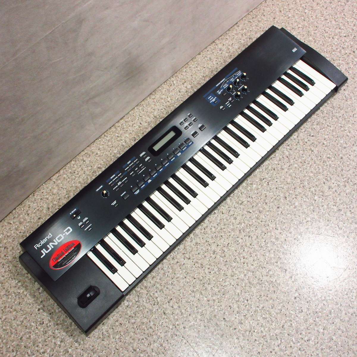 Roland JUNO-D Limited Edition 
