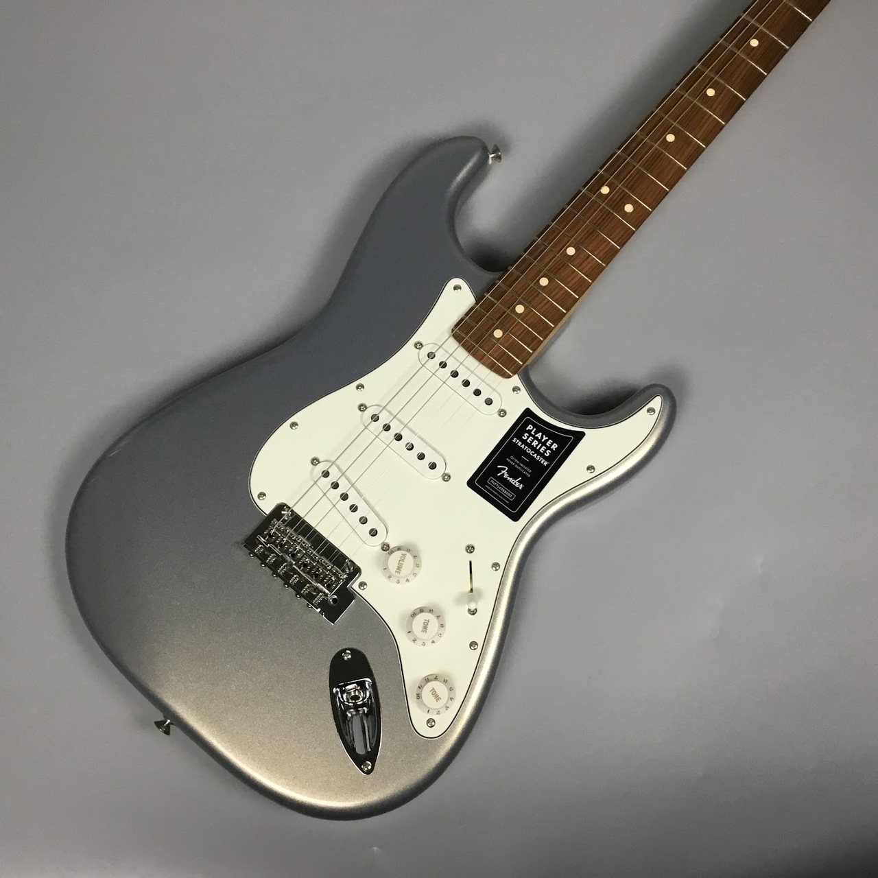 Fender Player Stratocaster Pau Ferro Fingerboard Silver エレキ