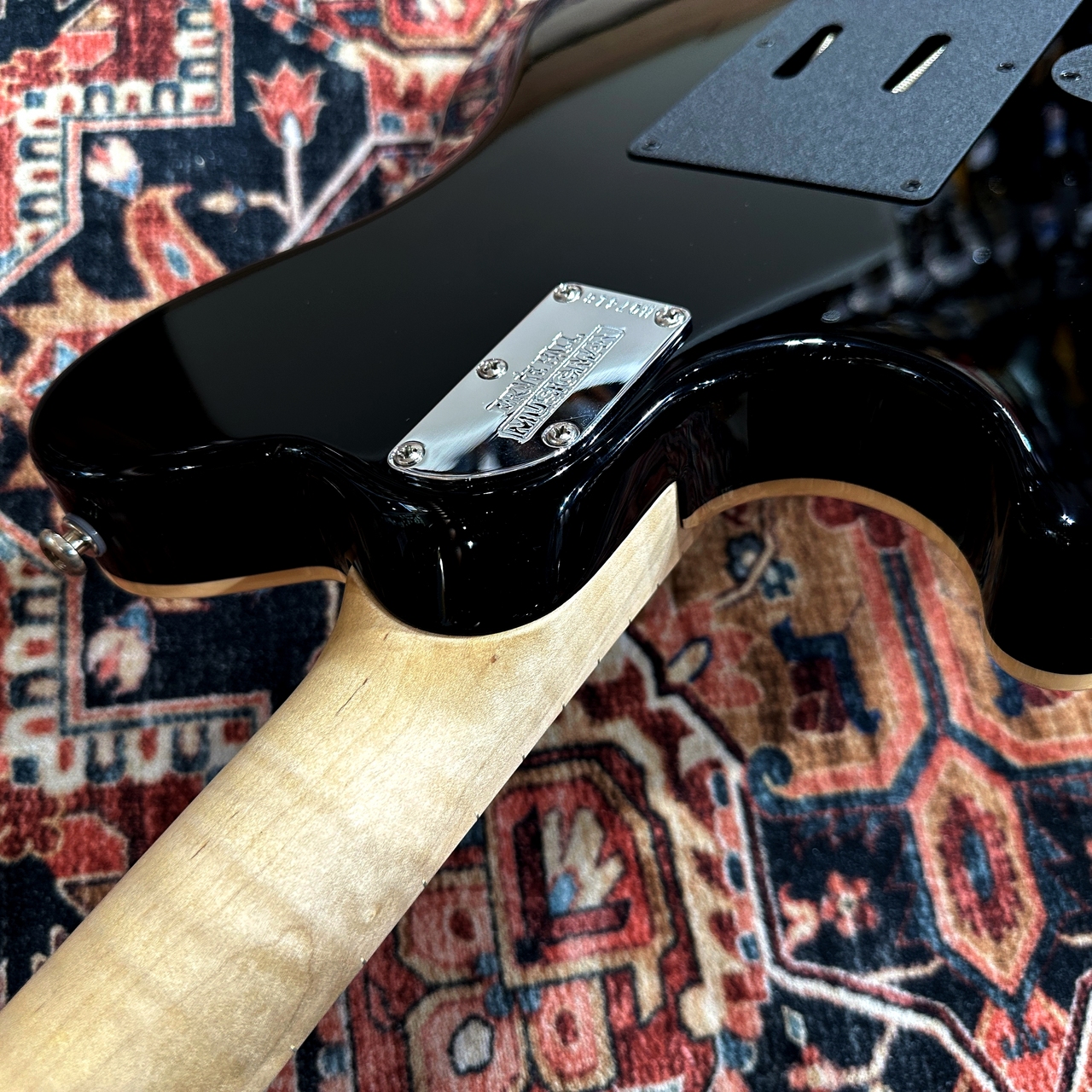 MUSIC MAN Axis KID Limited Trans Red Quilt Mutching Head