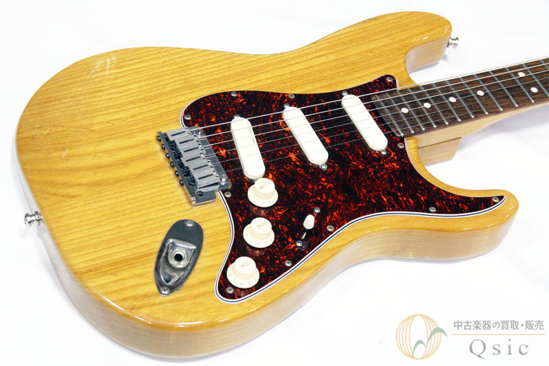 FENDER [良品] Fender Deluxe Strat Plus Natural 80～90s当時のハイスペックモデルとして誕生したUltimate Stratcaster Series 1990年製 [OI132]