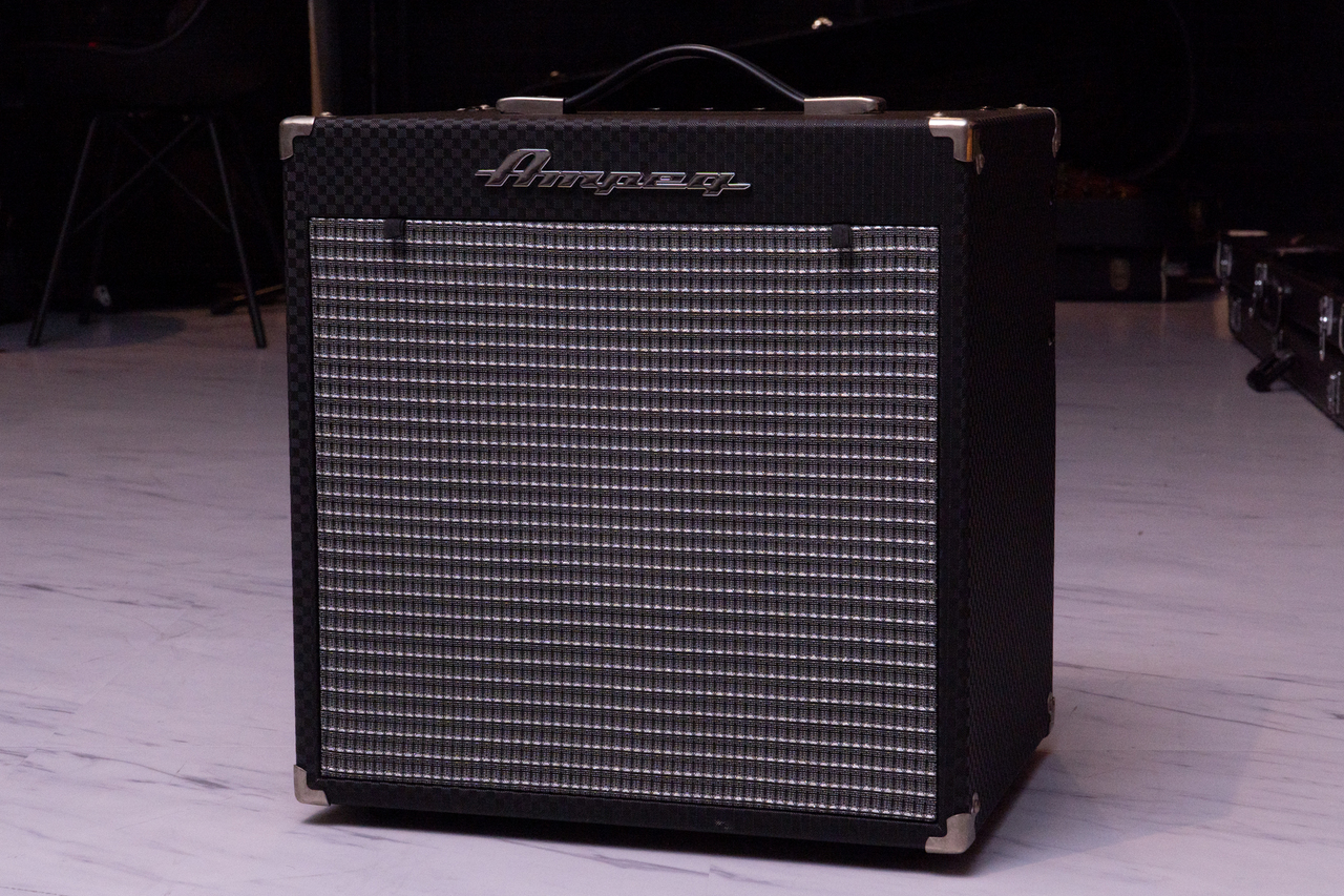 アンペグ　Rocket Bass RB-108 30W ベース用アンプ Ampeg RB-108 ベースアンプ コンボアンプ 30W Rocket Bassシリーズ