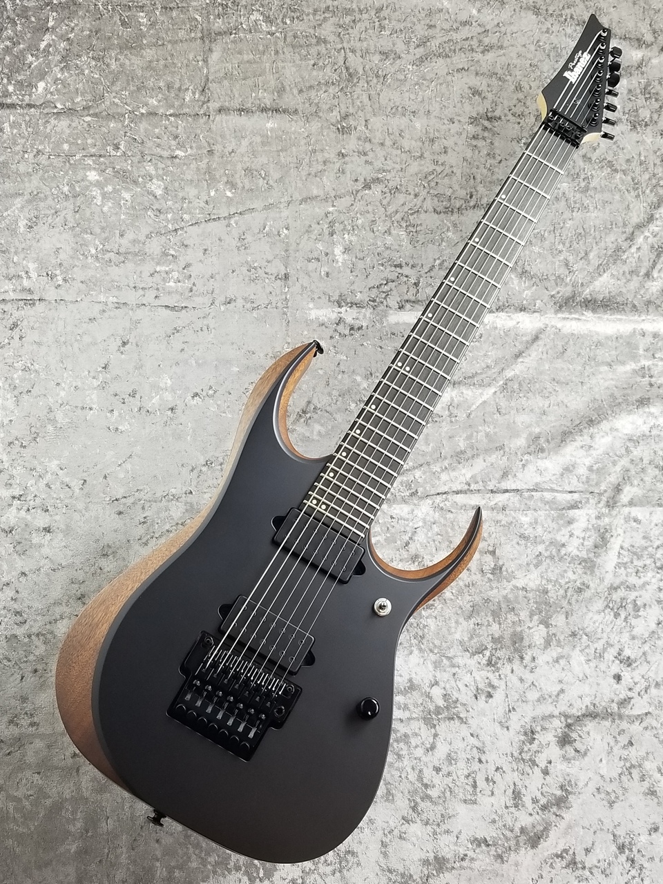 新しい 葉月】 RGDR4327【7弦】【NEMOPHILA きくちゃん専用Ibanez - エレキギター