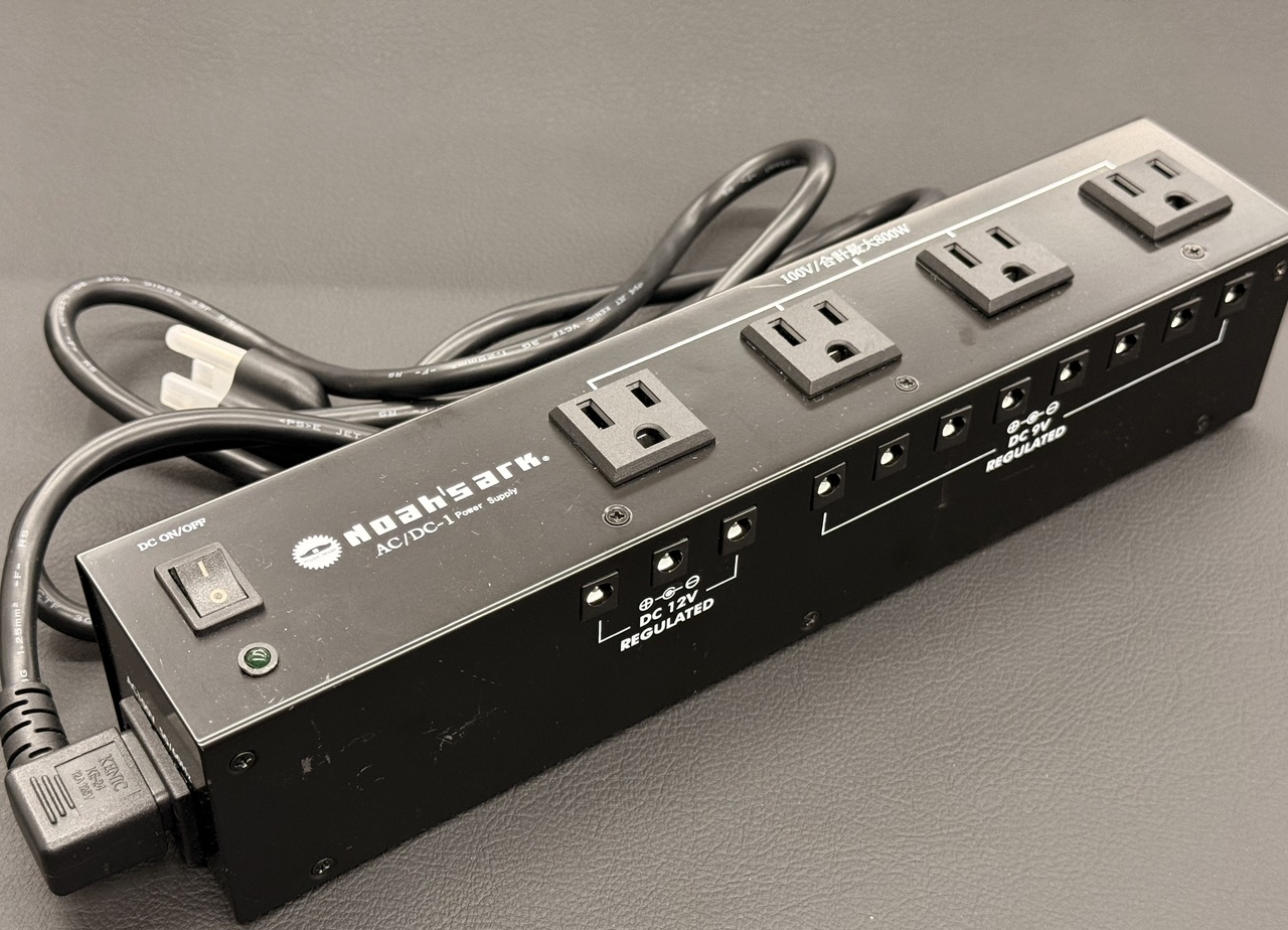エフェクターパワーサプライ　Noah's ark AC/DC-1 その他 Noah'sark AC/DC-1 Power Supply（中古）【楽器検索デジマート】