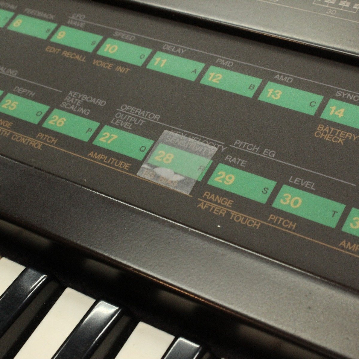 YAMAHA DX7 FM Synthesizer 【新宿店】（中古/送料無料）【楽器検索
