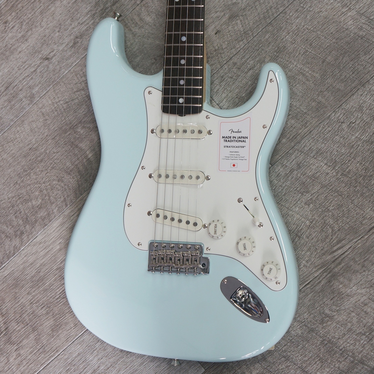 Fender Made in Japan Traditional Late 60s Stratocaster (Sonic Blue