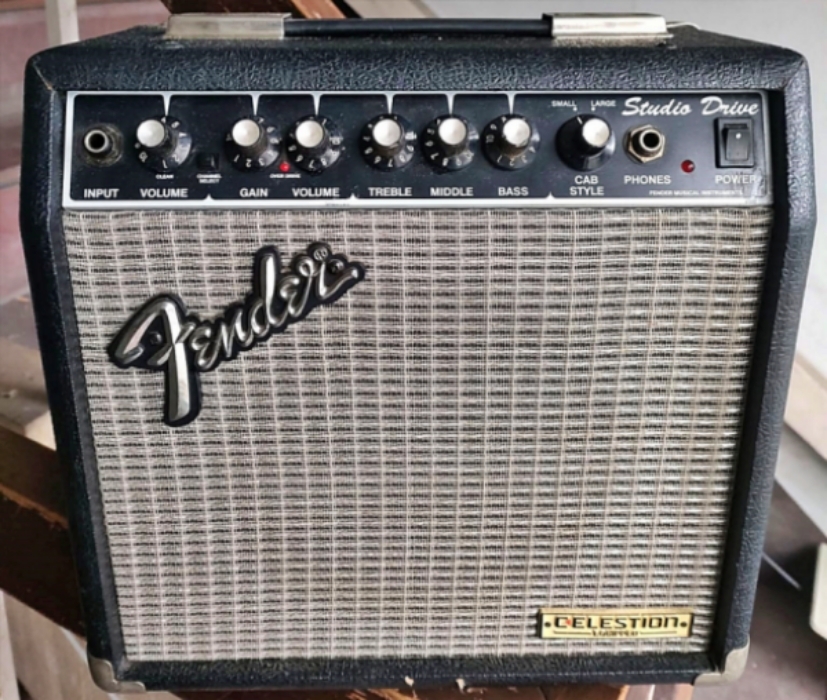 Fender Japan D-15 Studio Drive Celestion Eight15（中古）【楽器検索