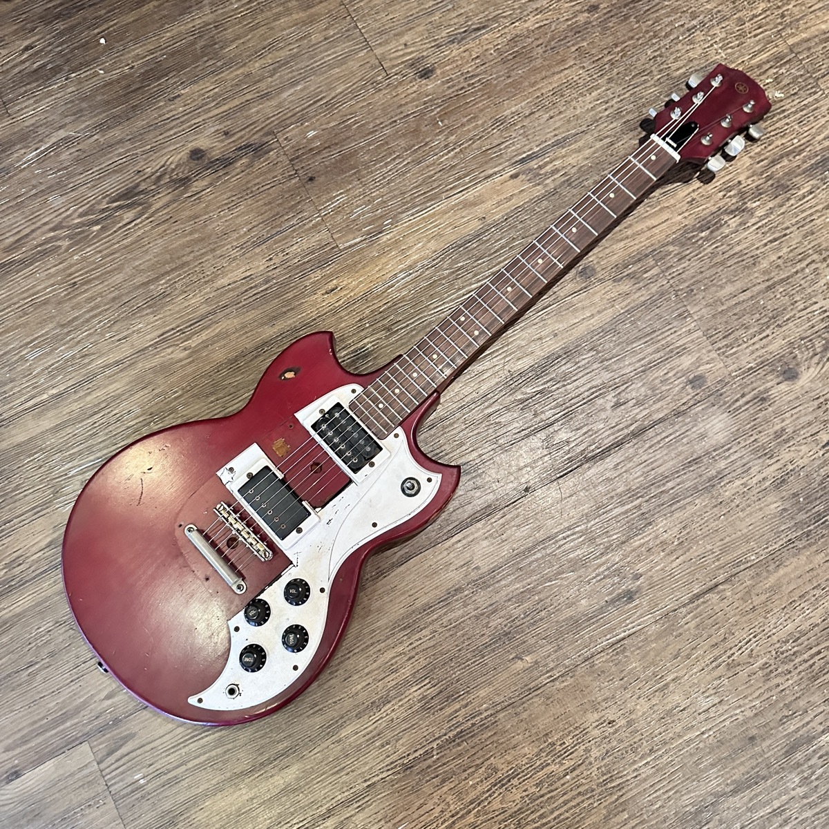 YAMAHA SG-30 1970s Electric Guitar