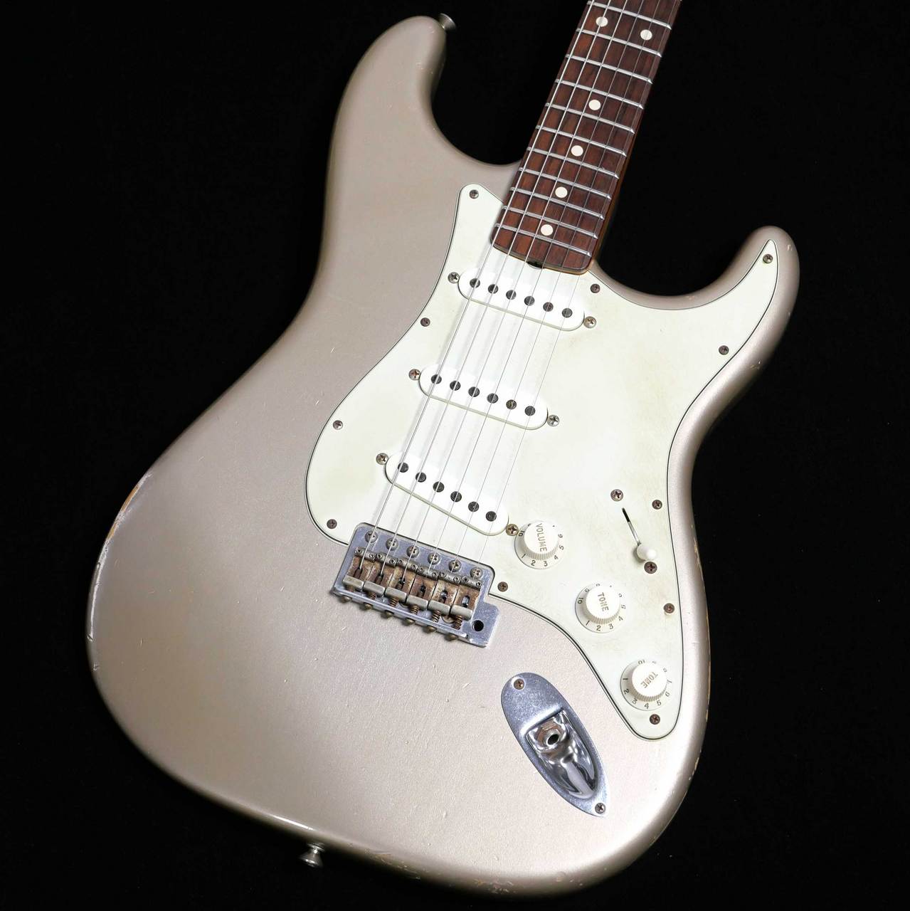 ストラトキャスター レリック カスタム　中古品 Fender Custom Shop 1960 Stratocaster Relic Shoreline Gold（中古