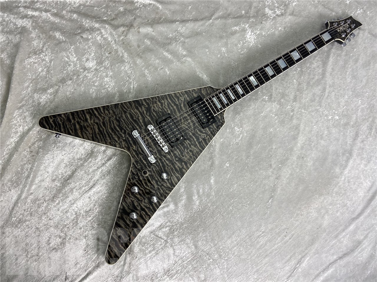 SCHECTER USA V-1 Quilted Maple Top (See Thru Black)（中古/送料無料