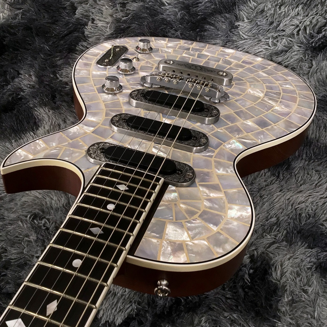 Zemaitis THE PORTRAIT Pearl Front Ultimate White 3S【ゼマイティス