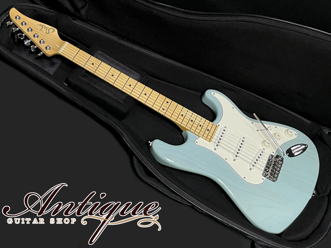 Suhr Japan Exclusive Limited Classic S Ash SSS Trans Daphne Blue /Maple-FB  w/SSCⅡ 3.65kg