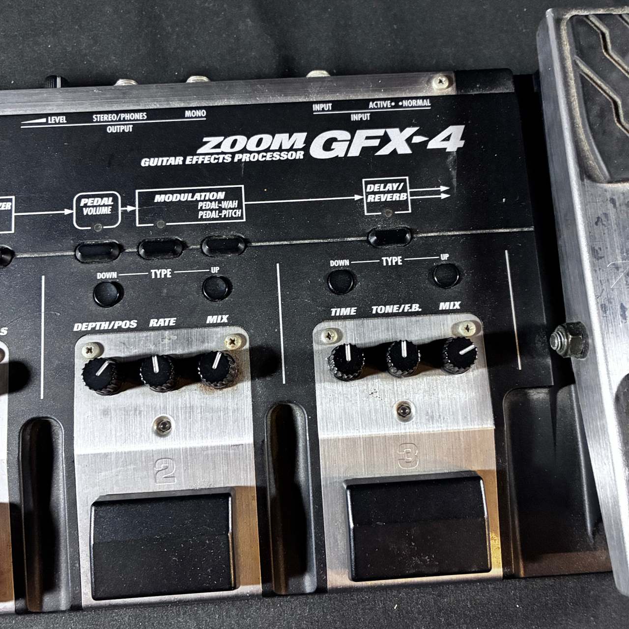 ZOOM GFX-4 / Guitar Multi Effects Processor【甲府店】（中古