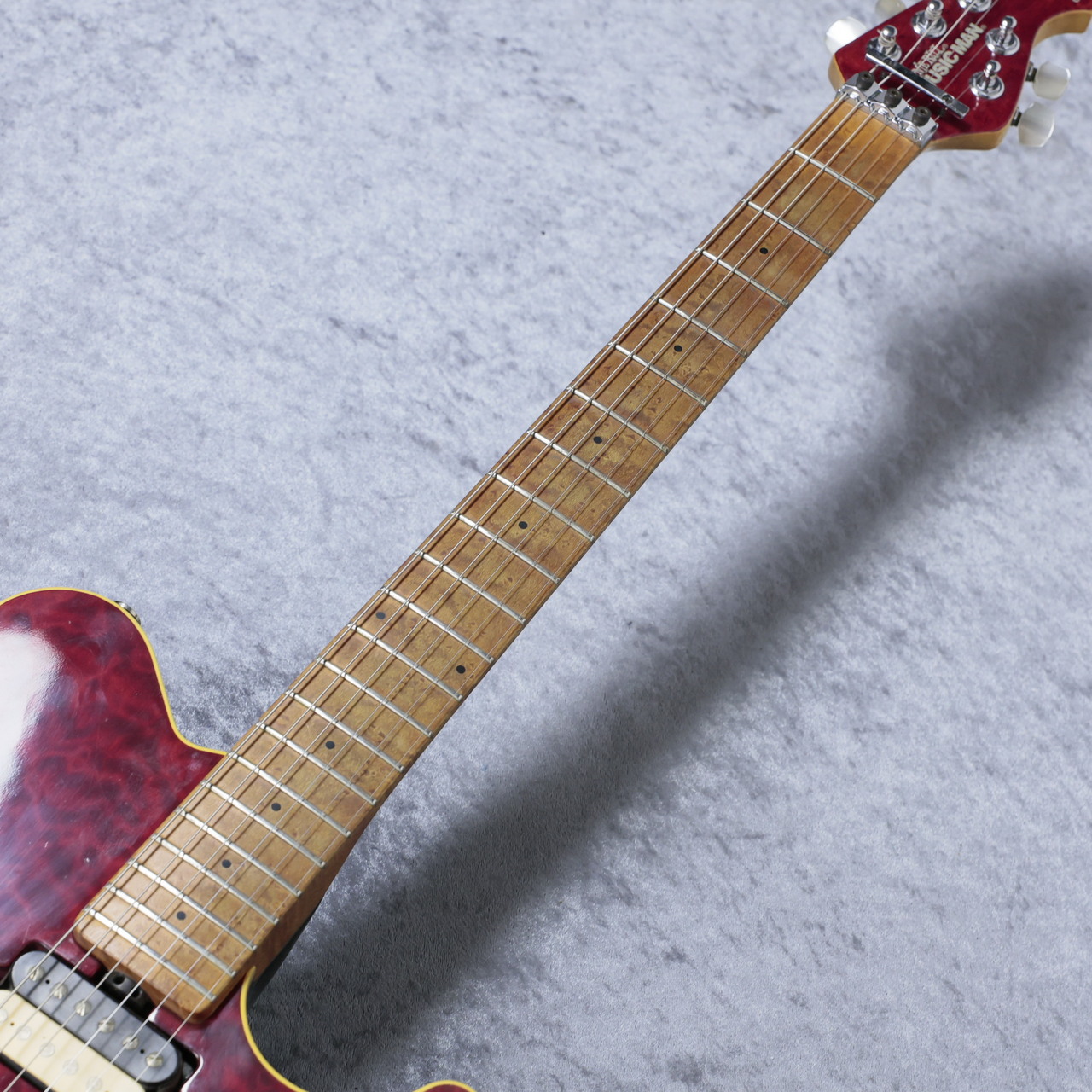 MUSIC MAN EVH Signature -Translucent Red- 1993年製 （中古）【楽器