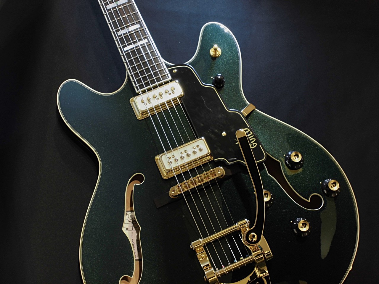 新品同様！　Guild STARFIRE VI エレキギター Starfire VI ショアラインミスト｜Guild Guitars