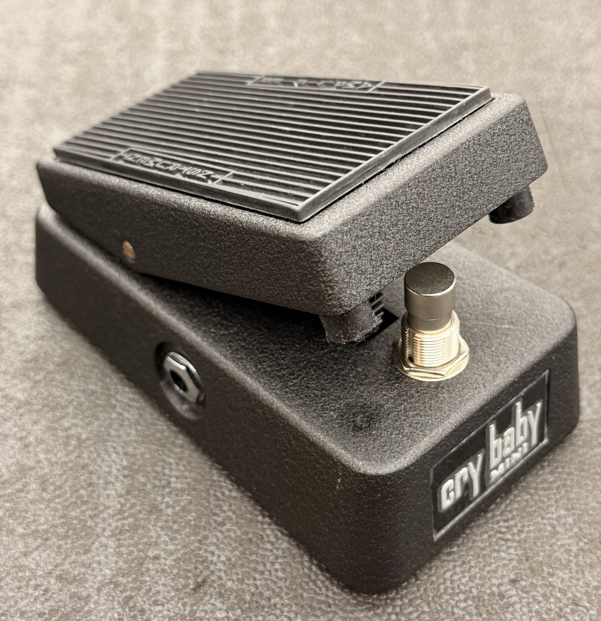 【中古】JIM DUNLOP CBM95 クライベイビー ワウペダル Amazon | JIM DUNLOP ワウペダル CBM95 CRYBABY | ワウ | 楽器