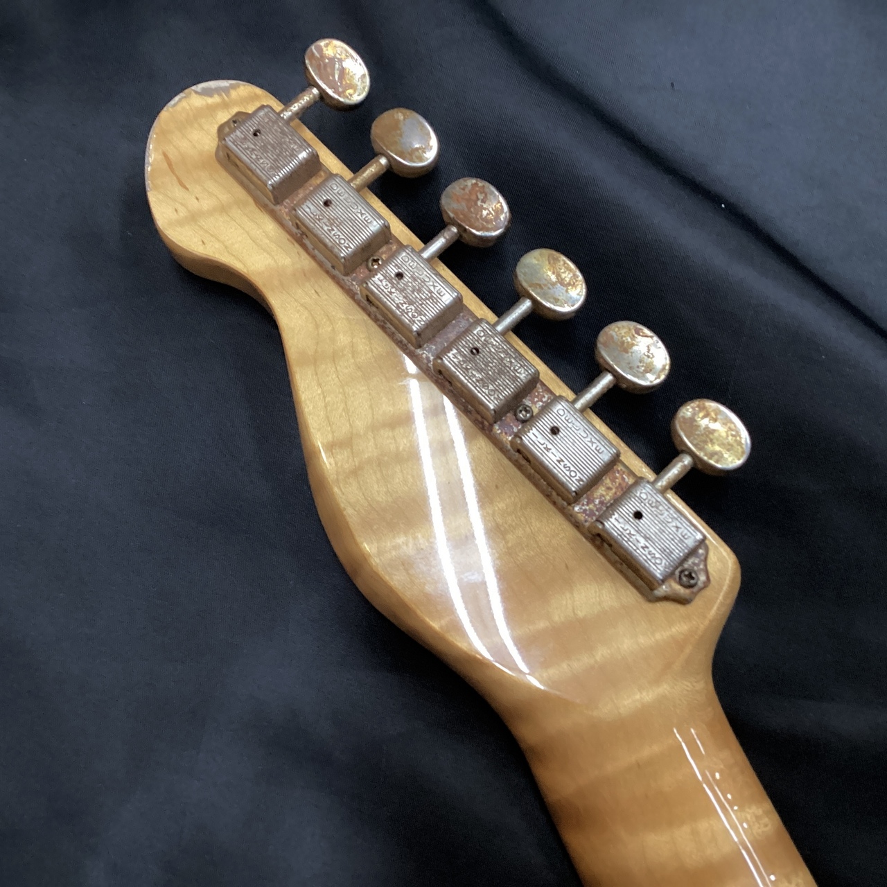 Vintage V52 ProShop Unique Electric Guitar/Black ICON with Bigsby