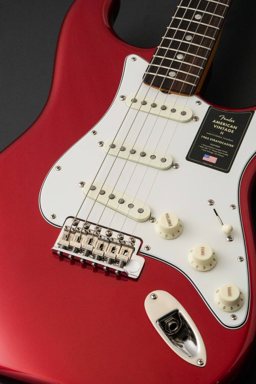 Fender American Vintage II 1965 Stratocaster -Candy Apple