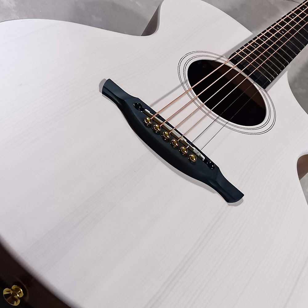 アコースティックギター】James J-300C お取り寄せ出来ます