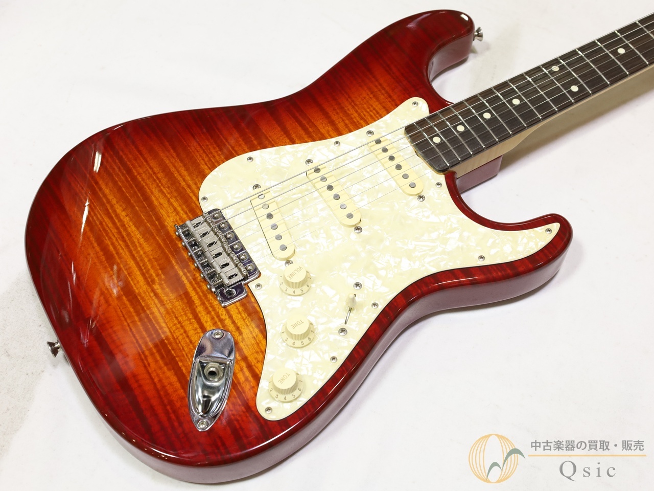 Fender Japan ST62-70NS/3T 【返品OK】[PM378]【神戸店在庫】（中古