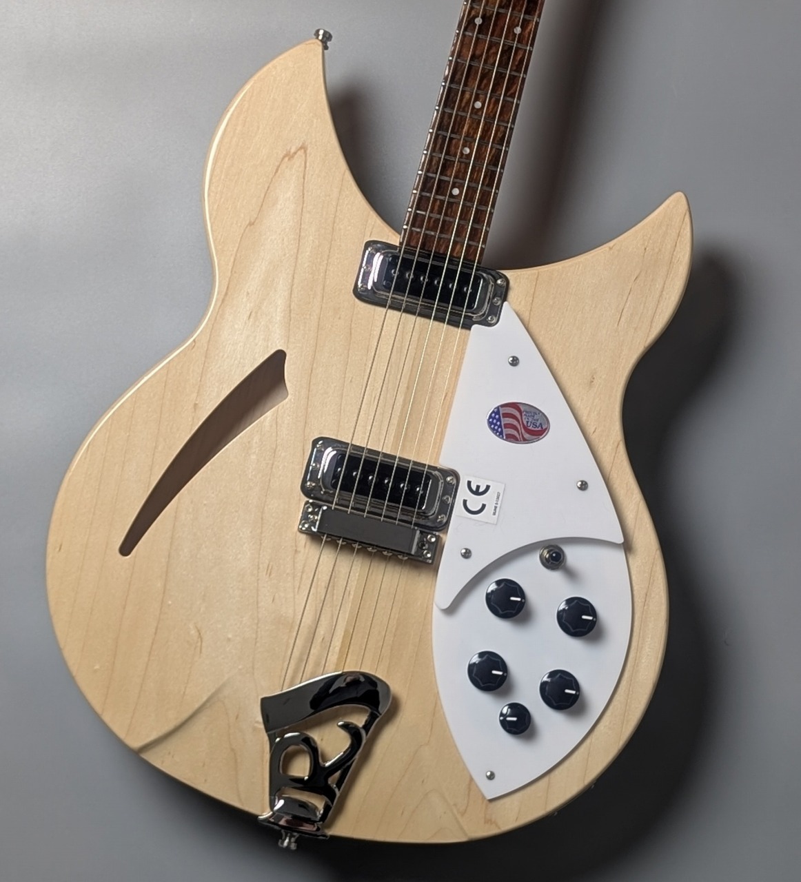 Rickenbacker 330 Mapleglo（新品）【楽器検索デジマート】