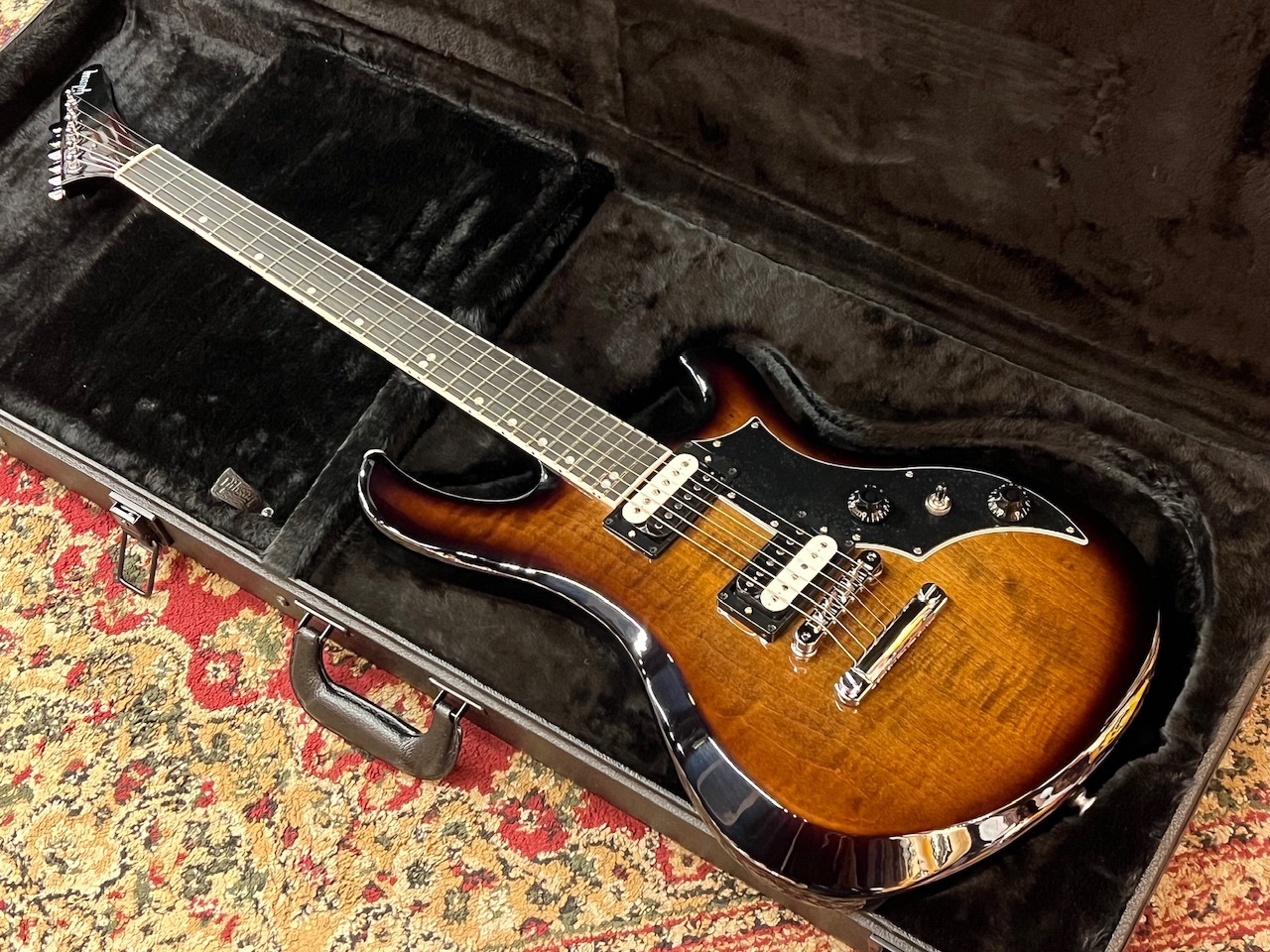 Gibson 【NEW】 Victory Figured Top Smokehouse Burst