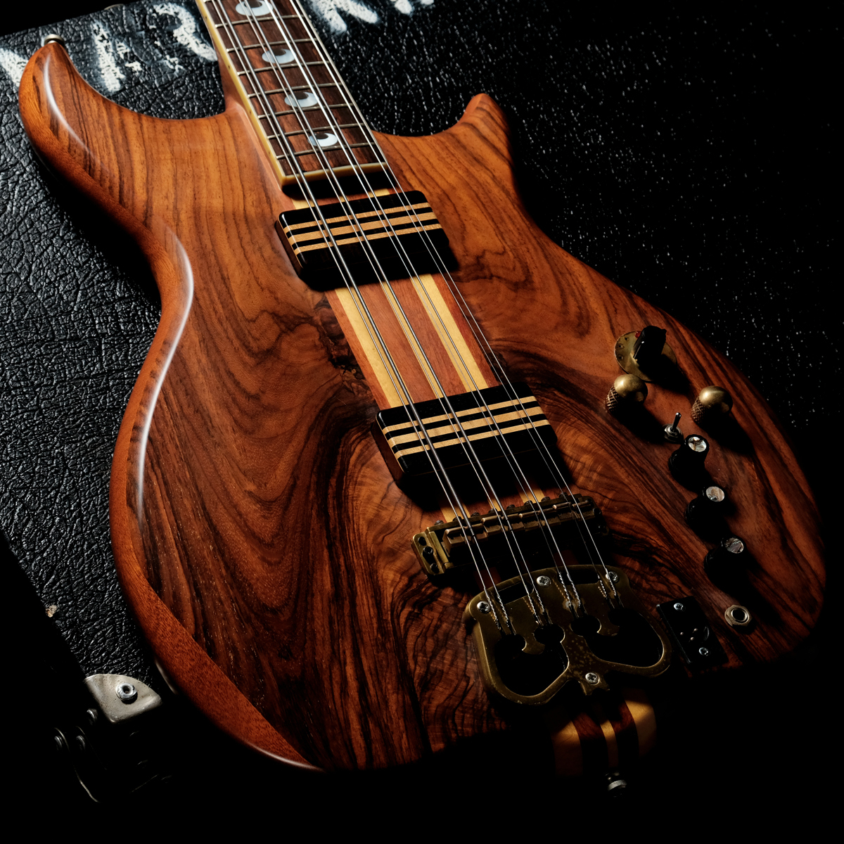 JAYDEE CUSTOM GUITARS Supernatural Bass 8 Strings Mark King