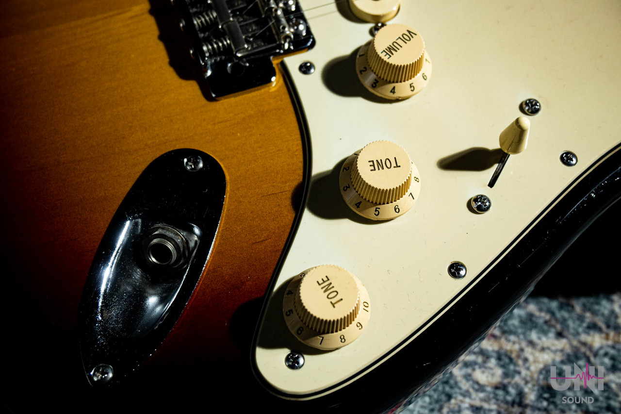 Vanzandt STV-R2 3tone Sunburst / 1995（中古）【楽器検索デジマート】