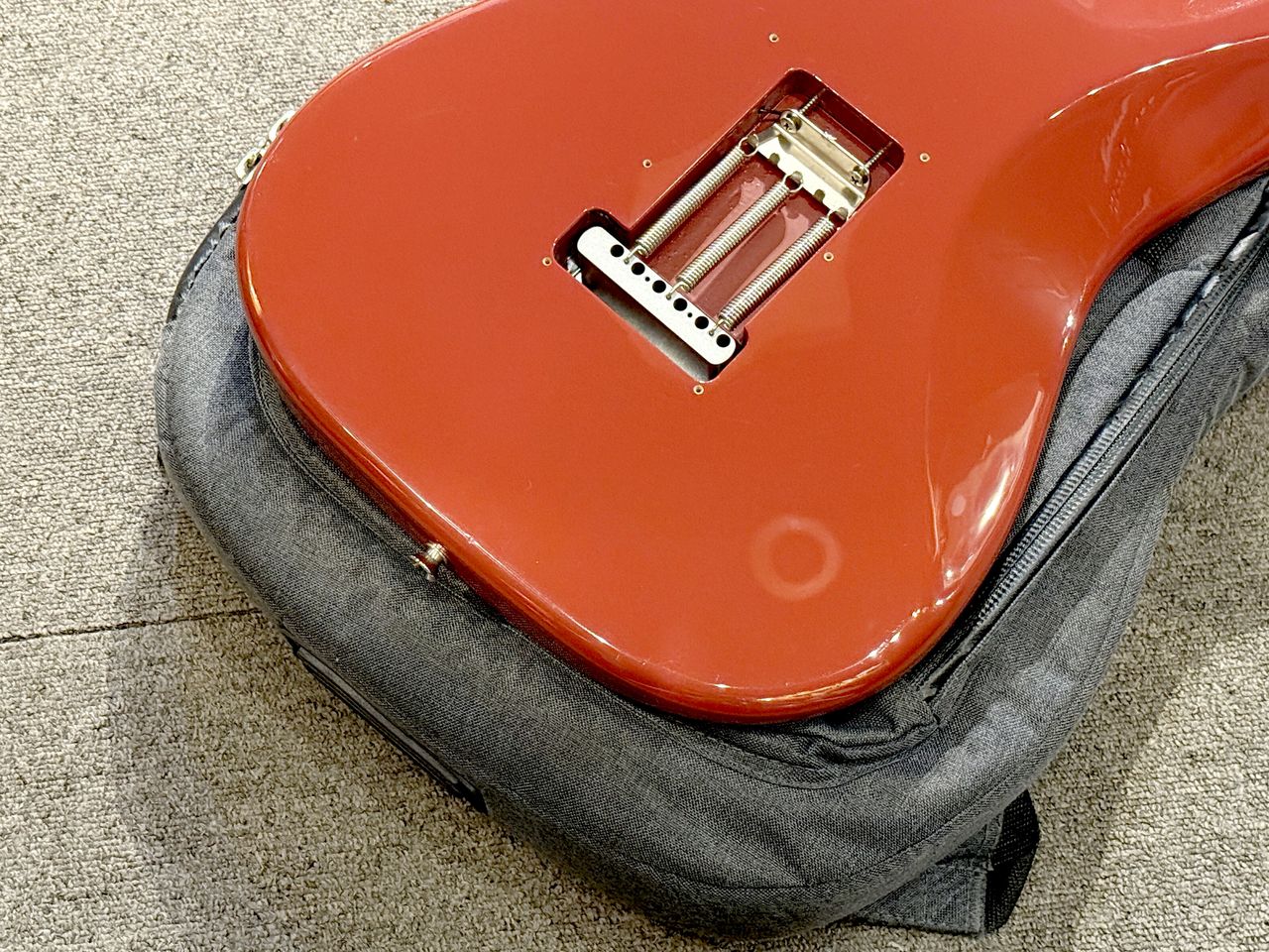 Three Dots Guitars S（中古）【楽器検索デジマート】