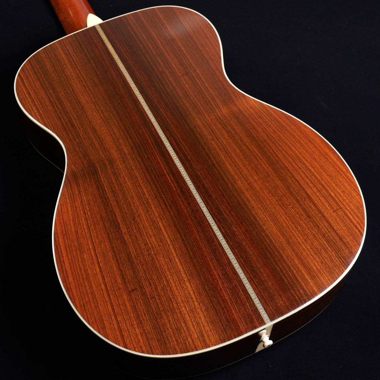 Martin 000-28EC アコースティックギター Amazon.com: Martin Guitar 000-28EC Sunburst Acoustic Guitar with