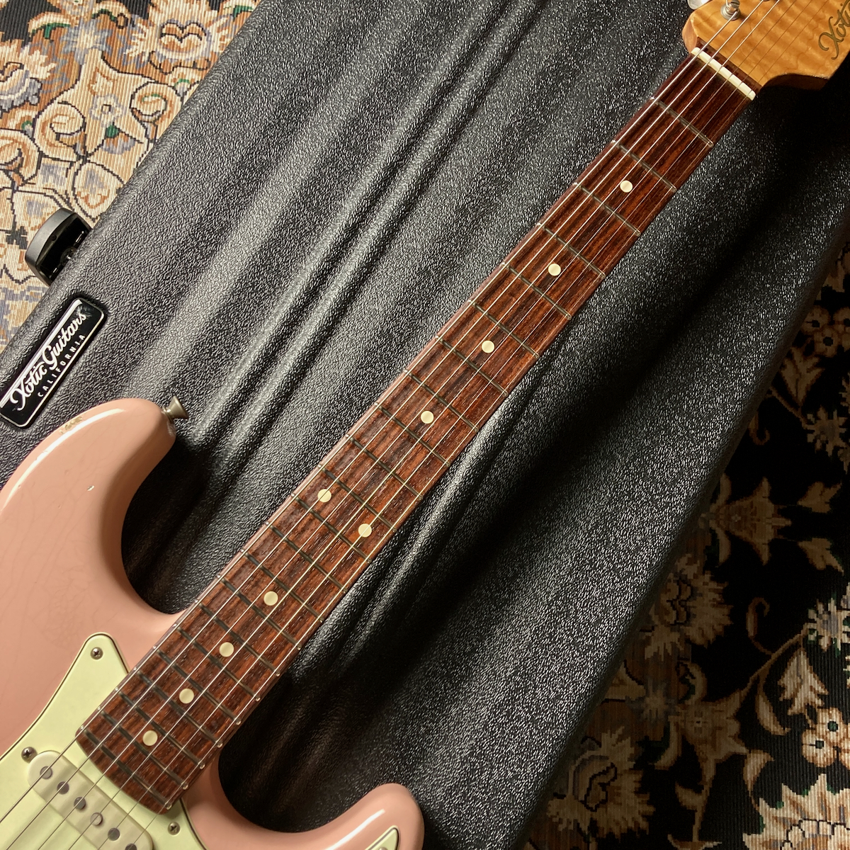 ギター XOTIC XCS-2 shell pink medium Aged 楽天市場】Xotic XSC-2 Shell Pink Super Heavy Aged