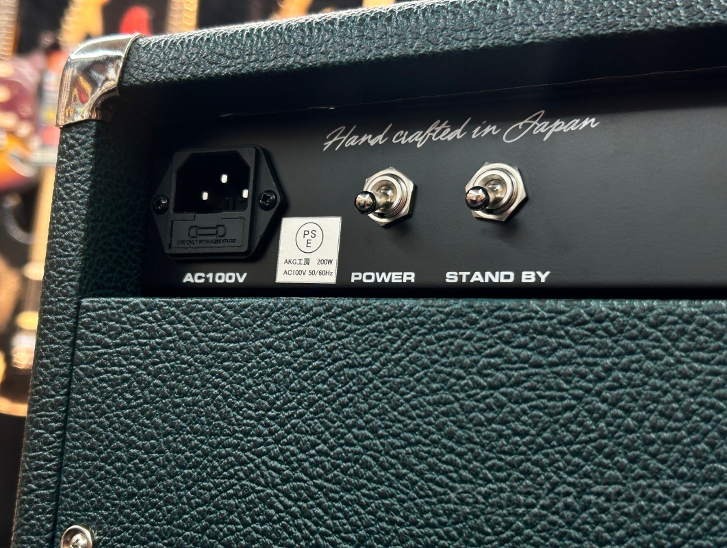 AKG Sound Design Guitar Planet Order Blues Special Reverb 22W Att